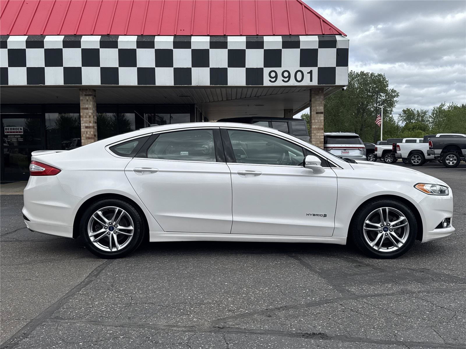 Used 2015 Ford Fusion Titanium FWD image 8