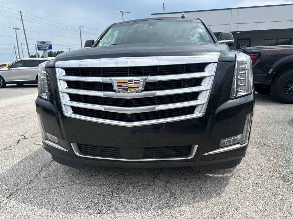 Used 2017 Cadillac Escalade Premium Luxury AWD/4WD image 3