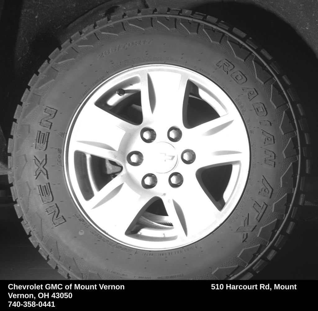 Used 2017 Chevrolet Silverado 1500 LT w/ All Star Edition AWD/4WD image 44