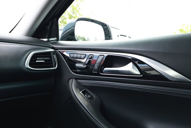 Used 2019 INFINITI QX30 w/ Cargo Package FWD image 30