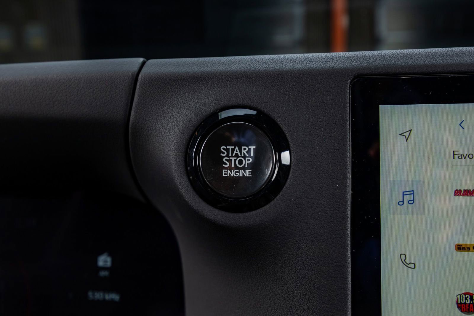 Used 2025 Lexus GX 550 image 23