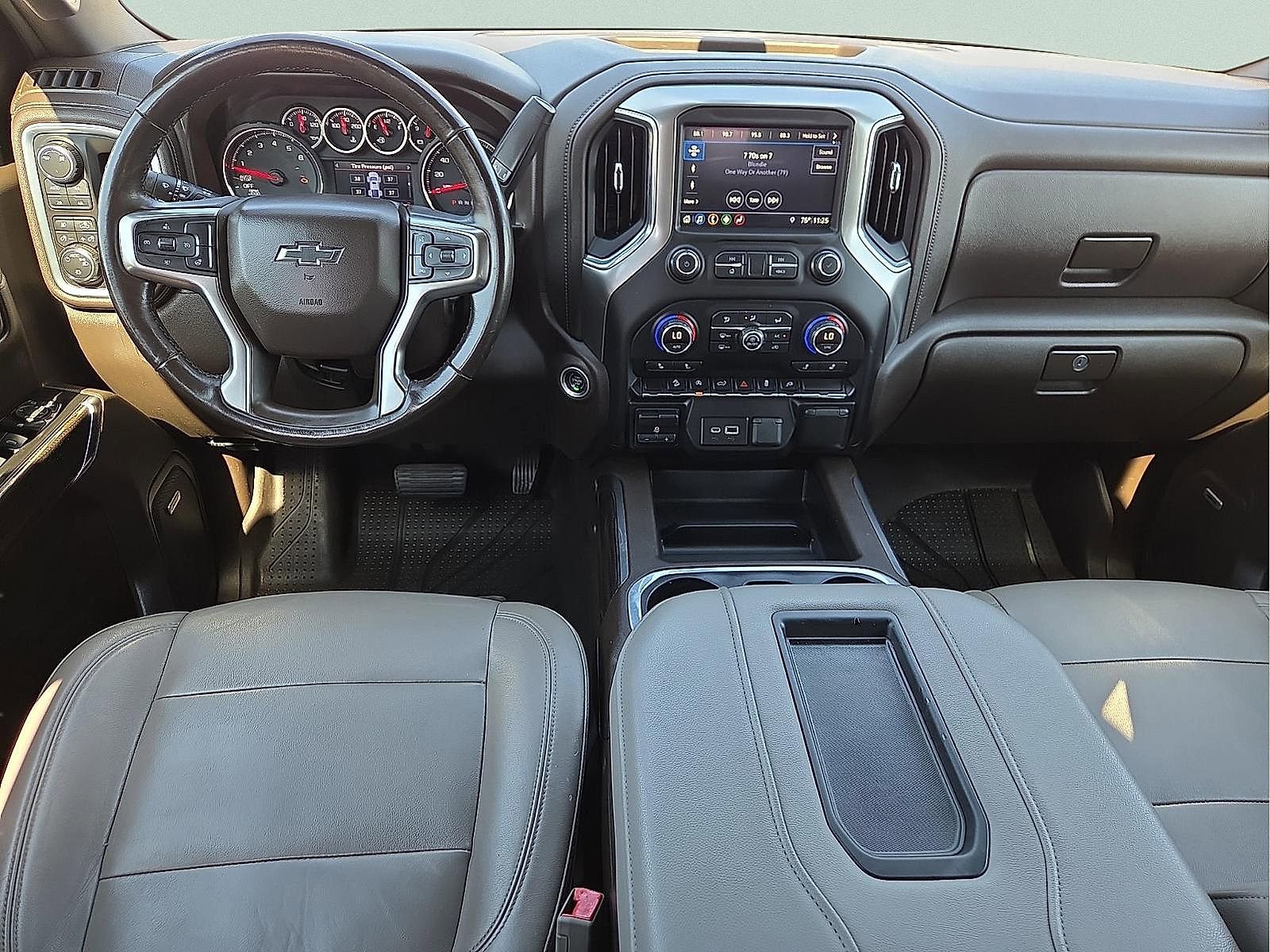 Used 2019 Chevrolet Silverado 1500 RST image 11