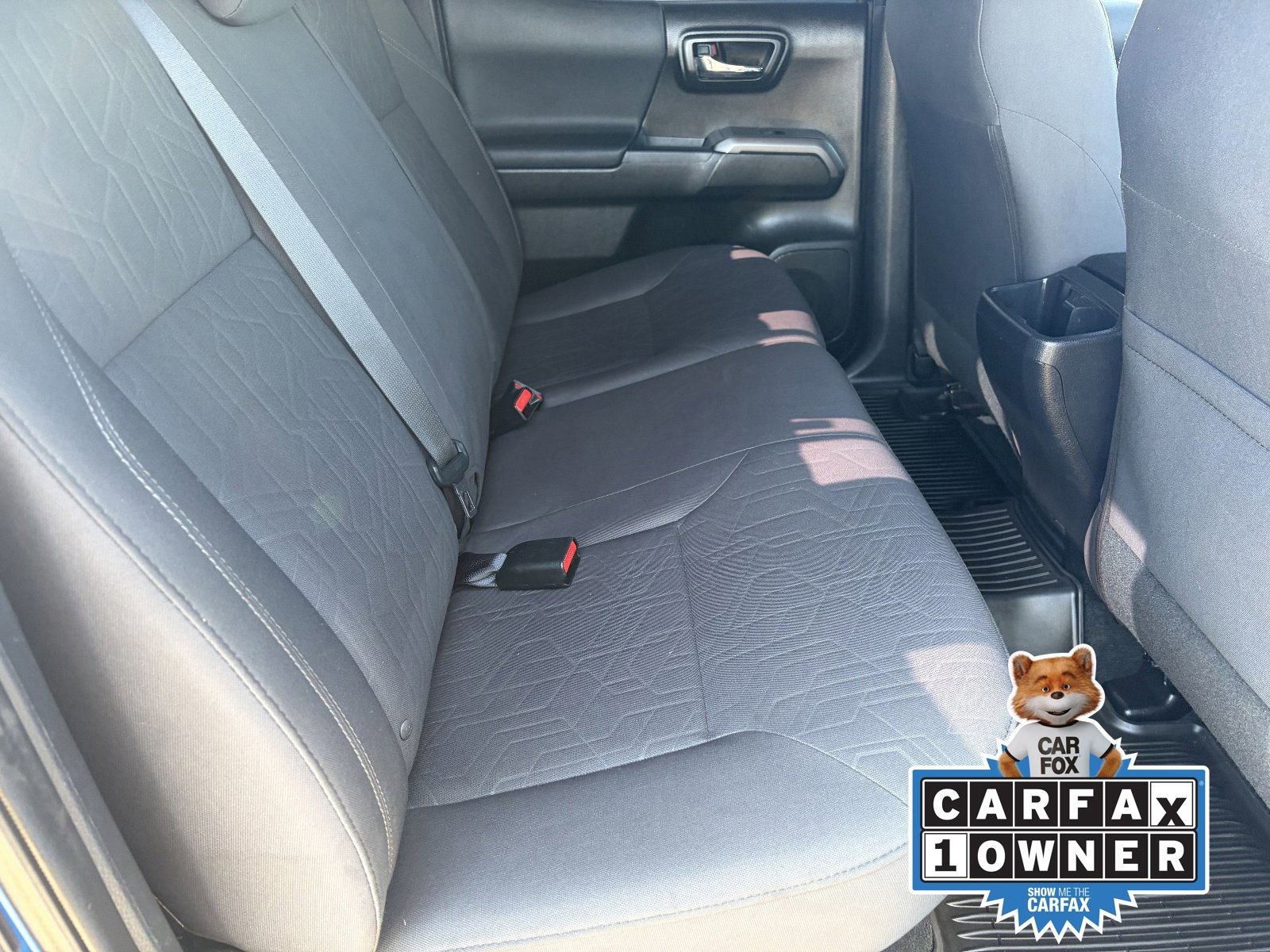 Used 2018 Toyota Tacoma TRD Off-Road w/ Technology Package AWD/4WD image 14