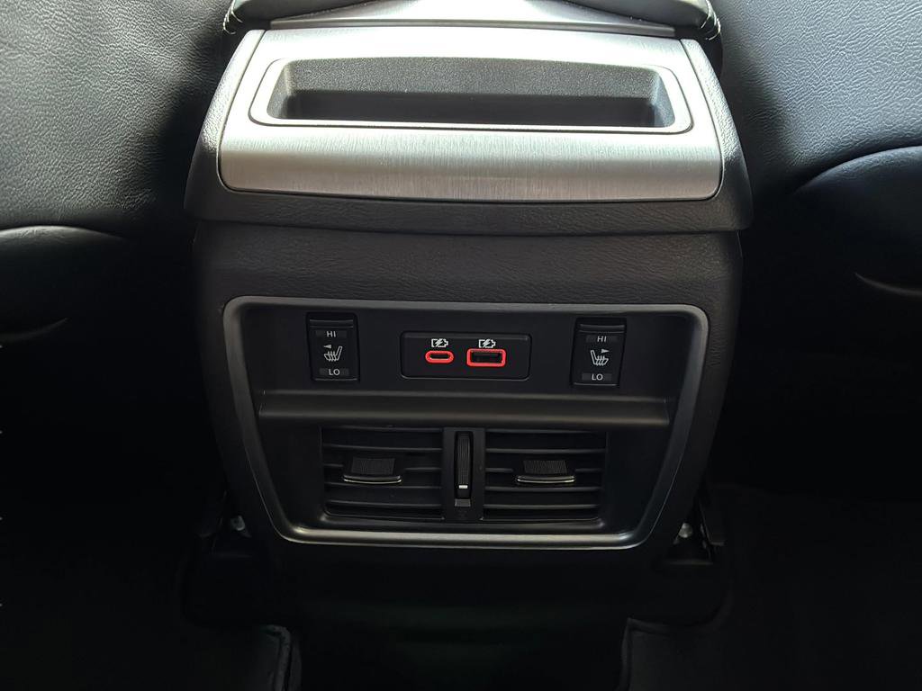 Used 2024 Nissan Murano SL FWD image 17