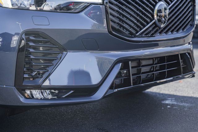 New 2026 Volvo XC60 B5 Ultra w/ Protection Package Premier AWD/4WD image 12