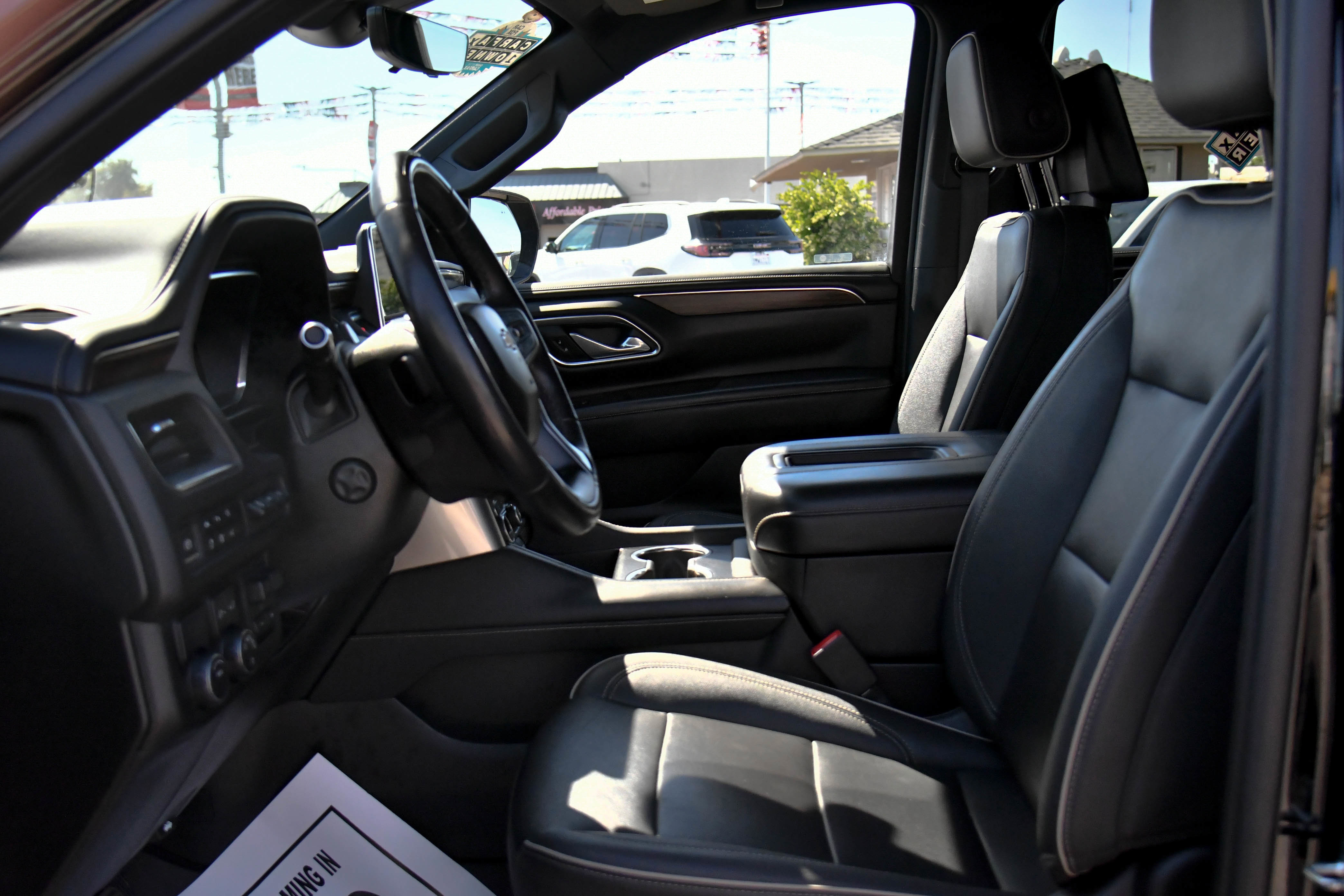 Used 2023 Chevrolet Tahoe Premier w/ Advanced Technology Package RWD image 19