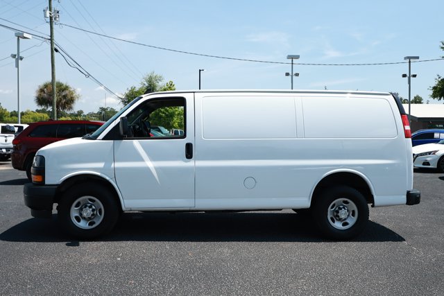 Used 2021 Chevrolet Express 2500 RWD image 11