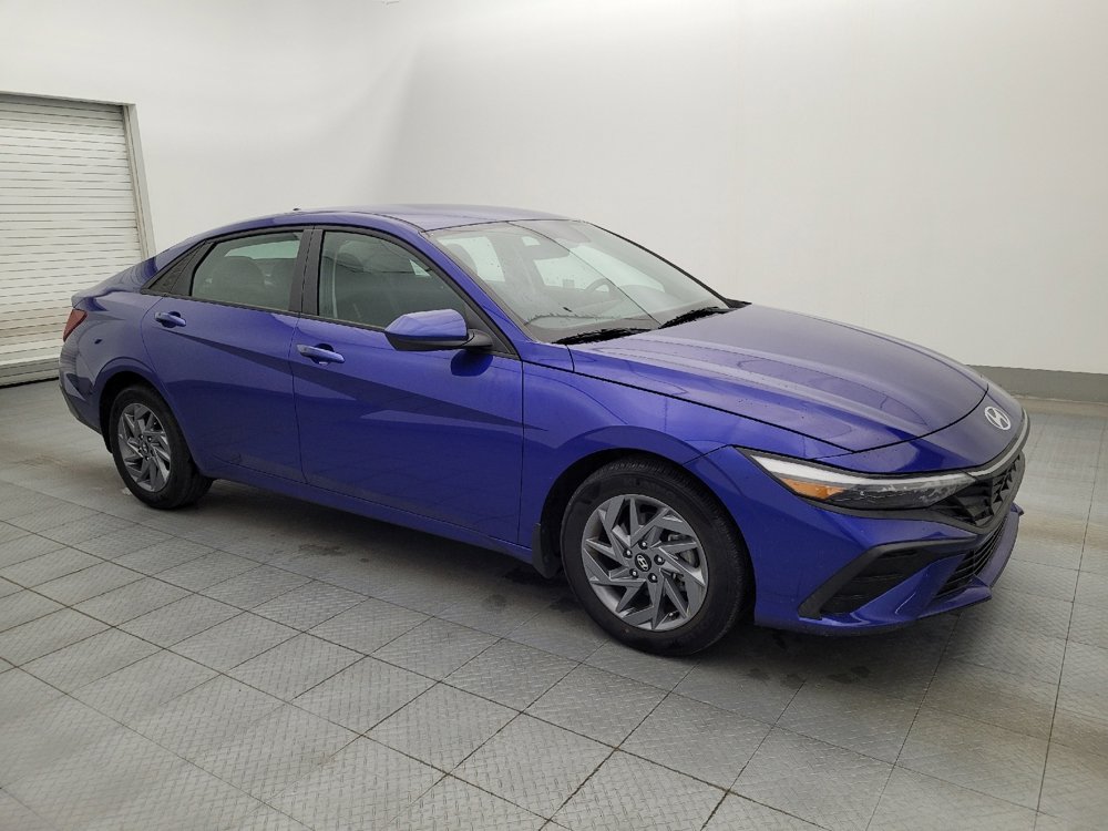 Used 2024 Hyundai Elantra SEL image 11