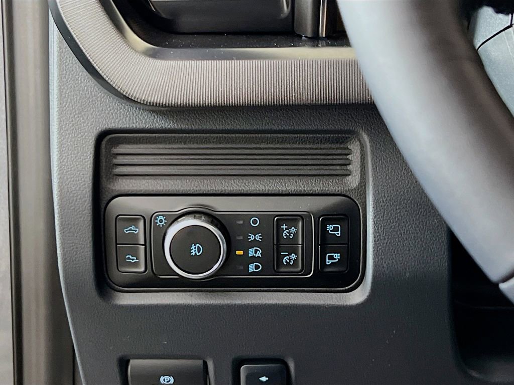 New 2026 Ford F250 Platinum image 19