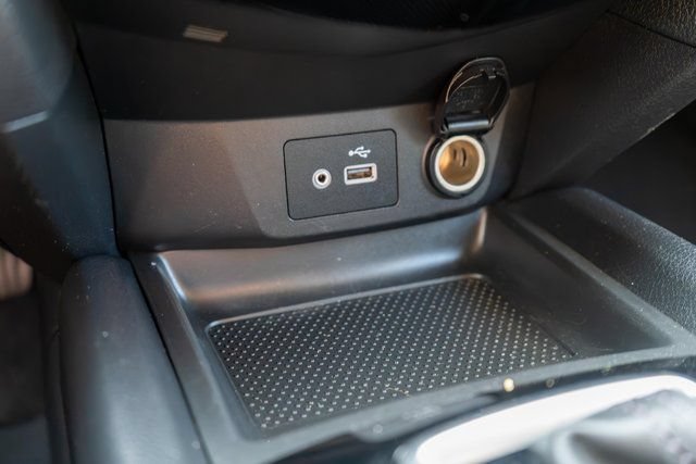Used 2018 Nissan Rogue SV AWD/4WD image 30