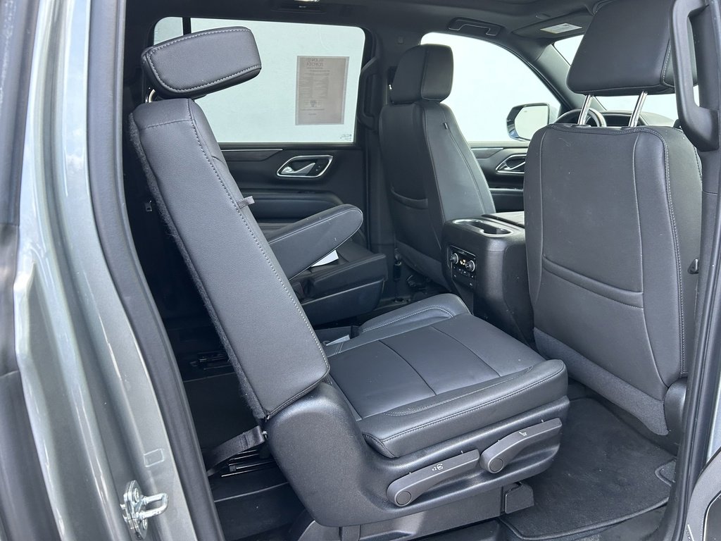 Used 2023 Chevrolet Suburban Z71 w/ Luxury Package image 14