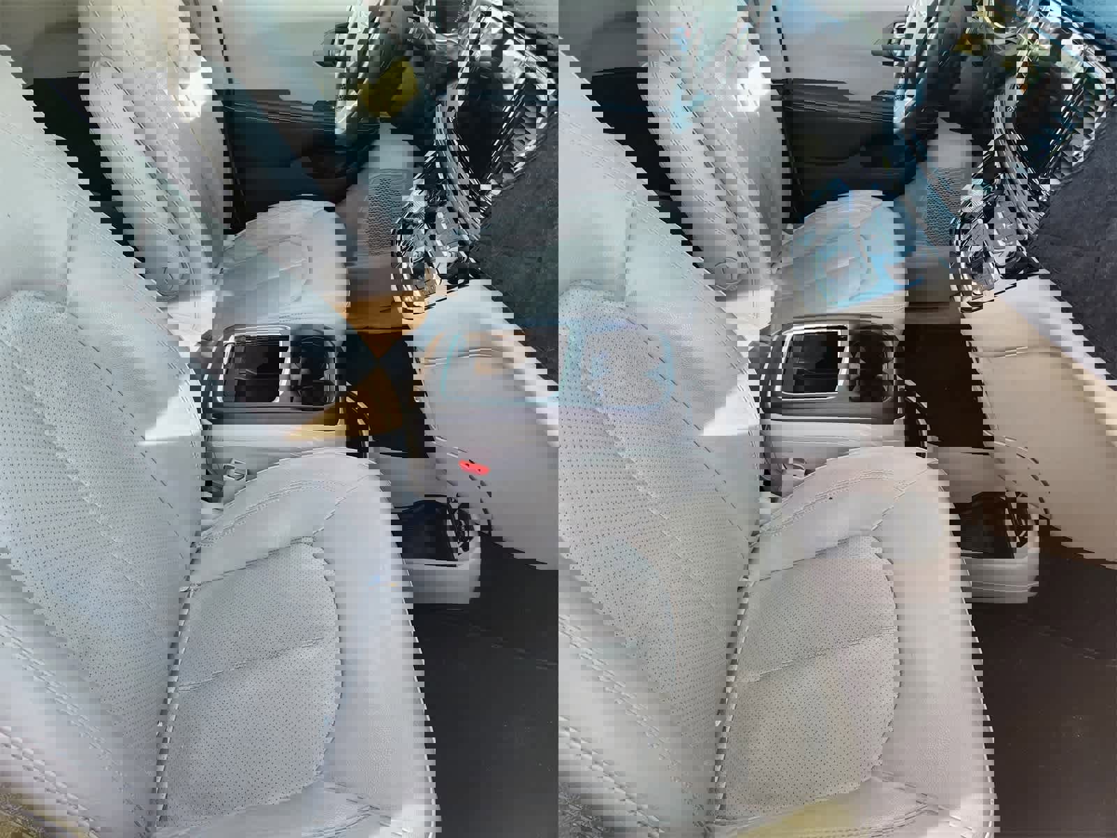 Used 2021 Chrysler Pacifica Touring-L image 14