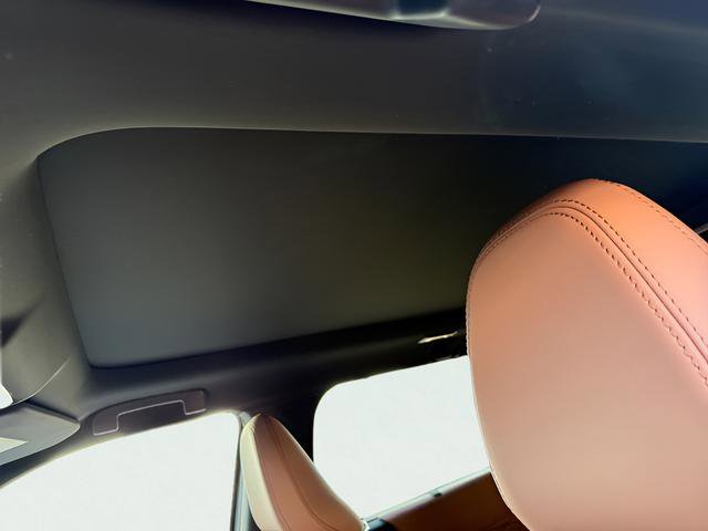 New 2026 Mitsubishi Outlander SEL image 13