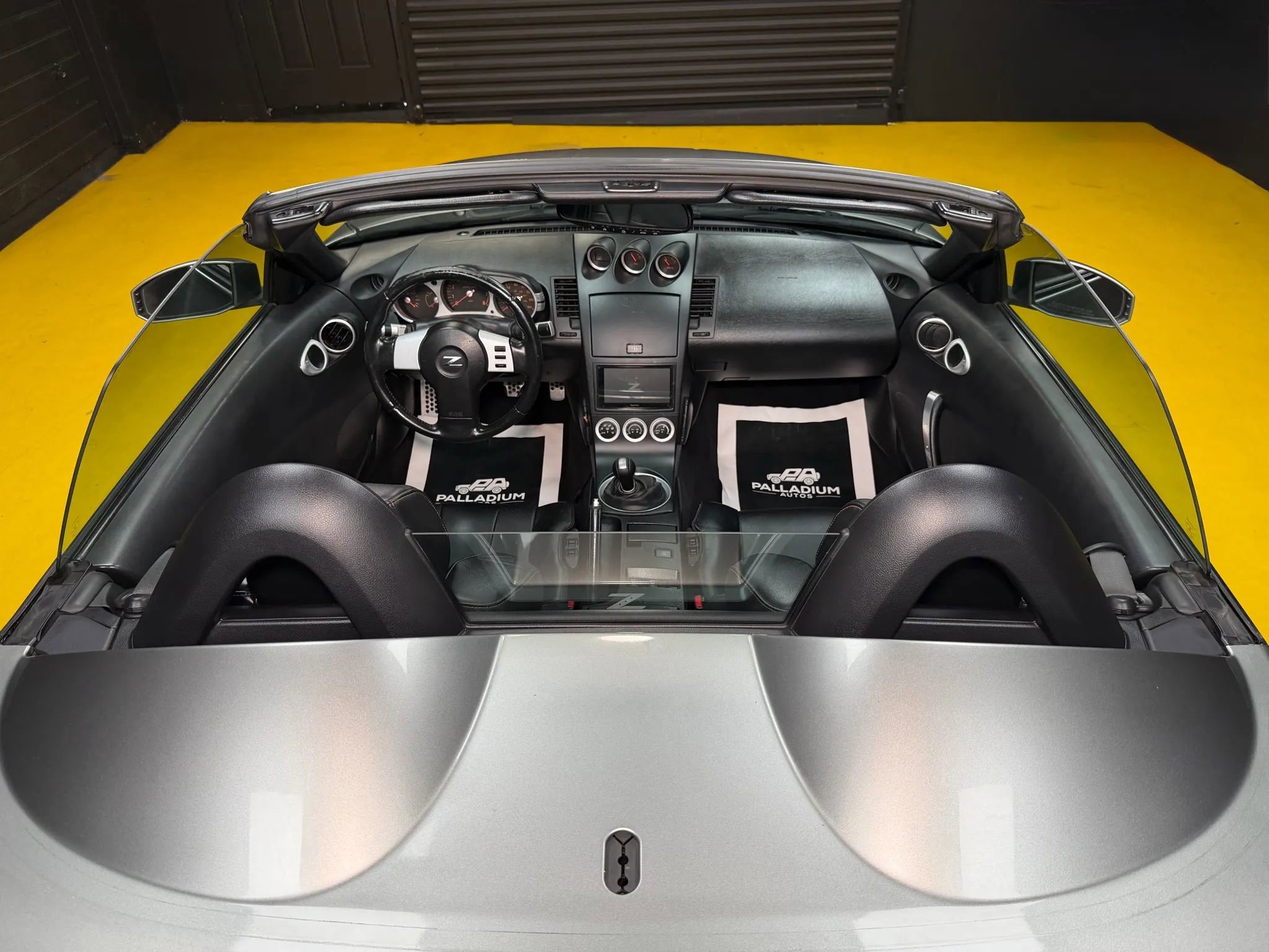 Used 2004 Nissan 350Z Touring image 15
