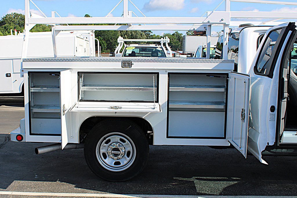Used 2024 Ford F350 XL w/ XL Chrome Package RWD image 11