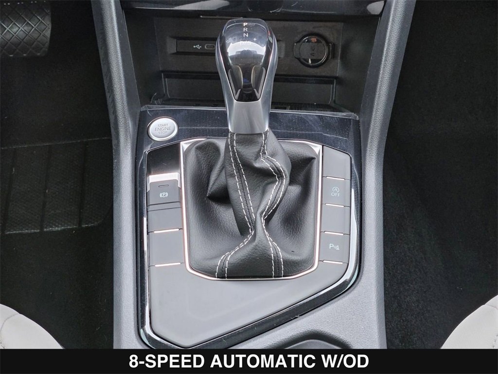 Used 2025 Volkswagen Taos SE image 23