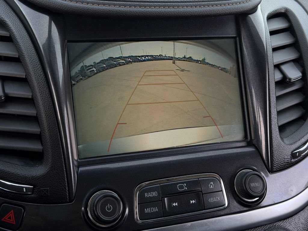 Used 2018 Chevrolet Impala LT FWD image 18