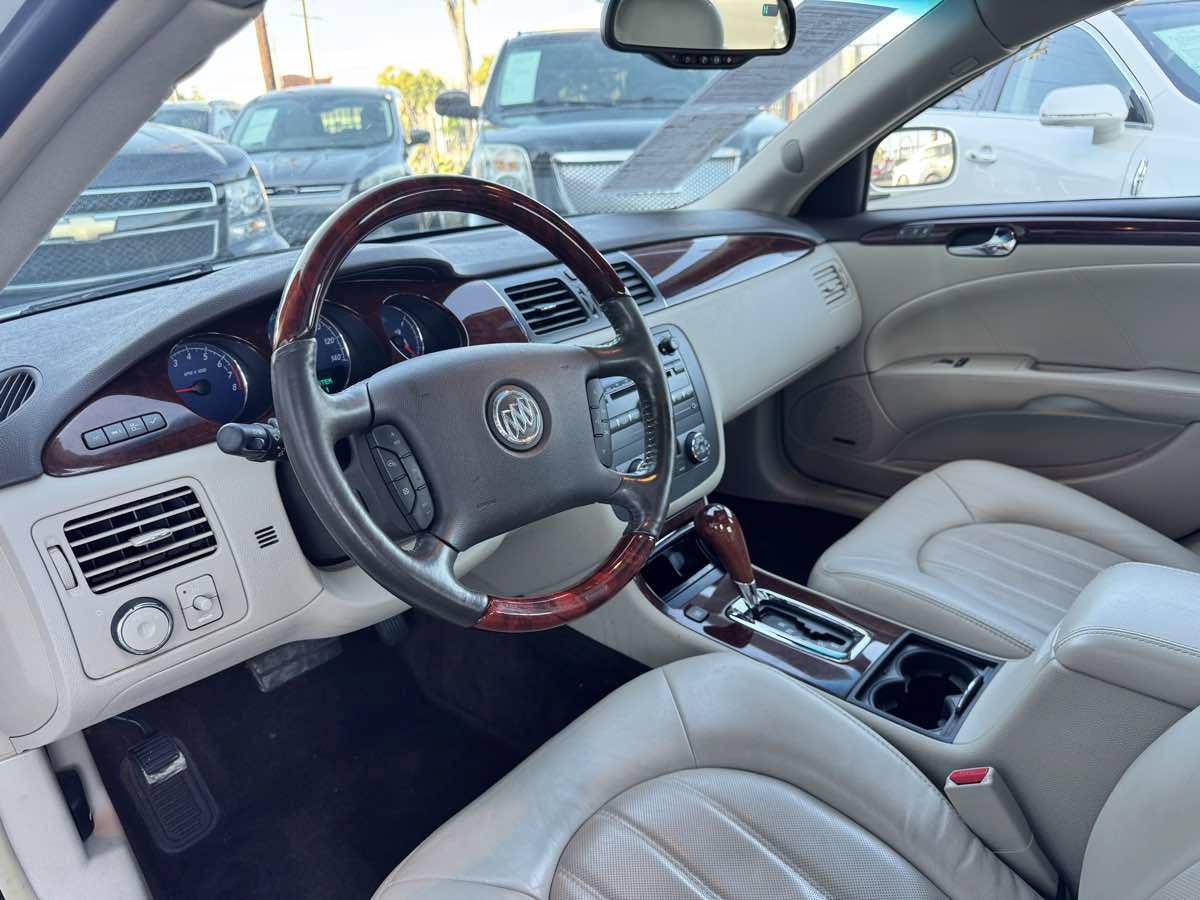 Used 2008 Buick Lucerne CXS FWD image 30