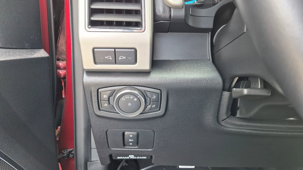 Used 2021 Ford F250 Lariat image 19