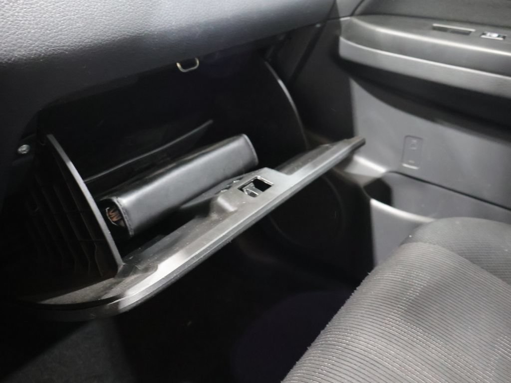 Used 2010 Suzuki SX4 AWD Hatchback image 23