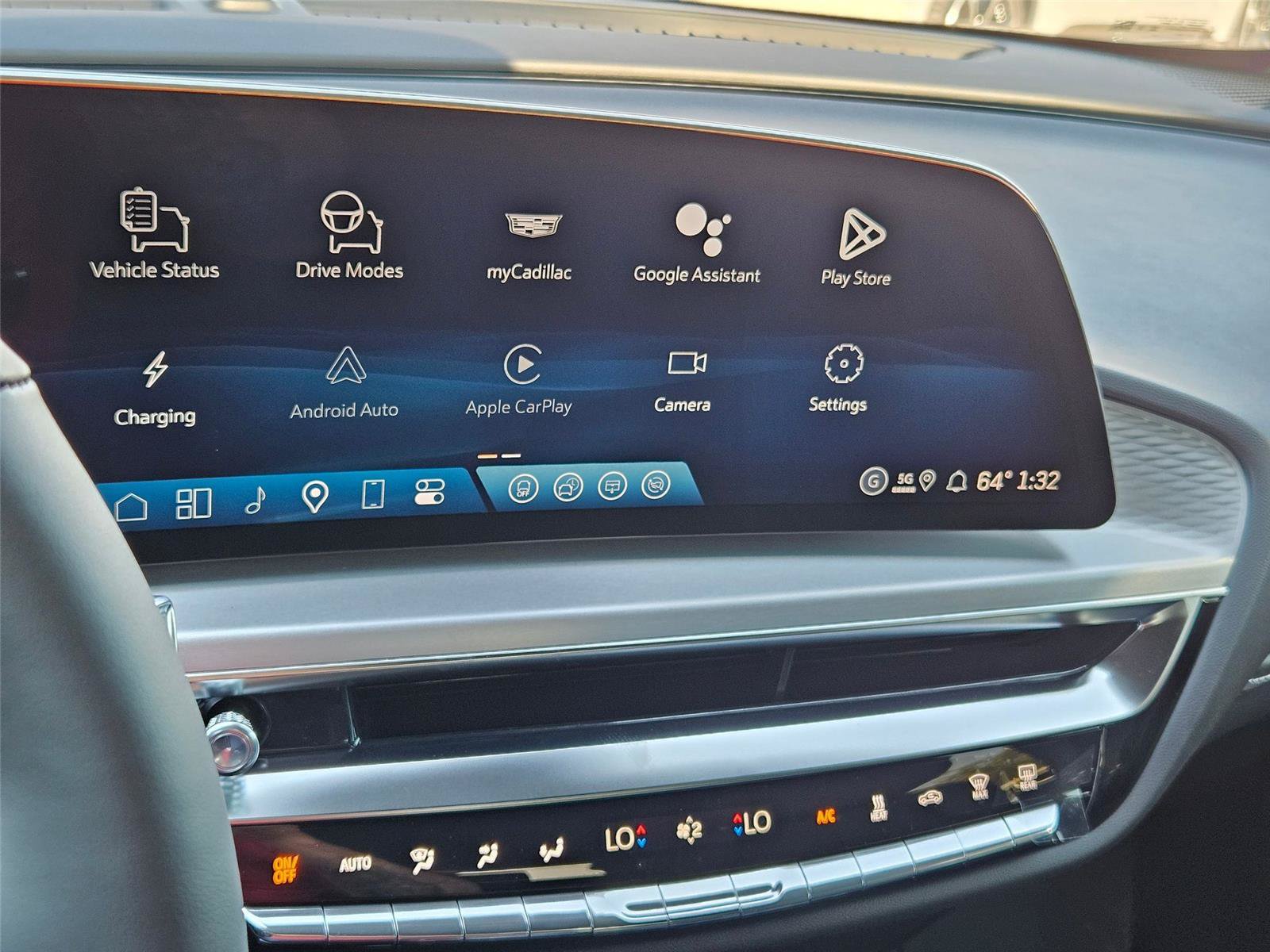 New 2026 Cadillac Lyriq Sport w/ LPO, Floor Liner Package AWD/4WD image 18