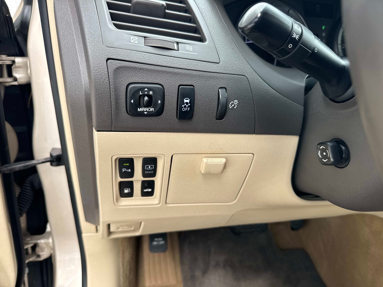 Used 2010 Lexus ES 350 w/ Preferred Accessory Package FWD image 31