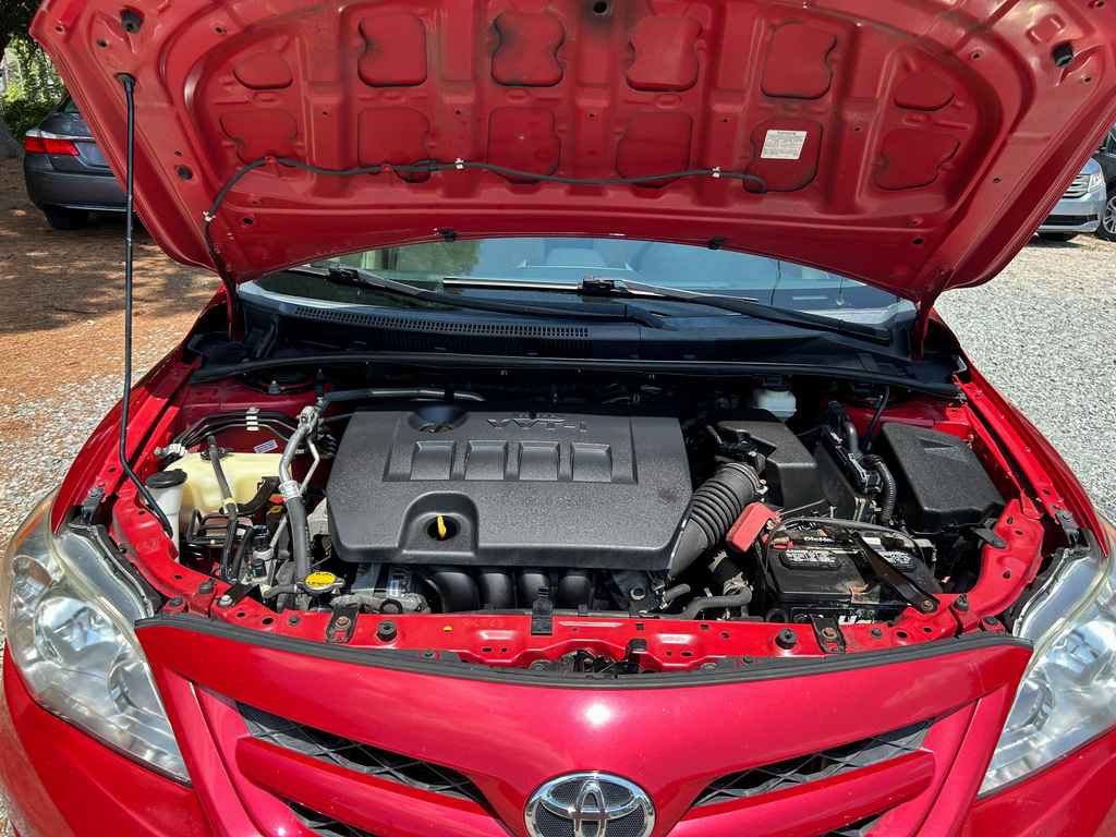 Used 2012 Toyota Corolla LE FWD image 17