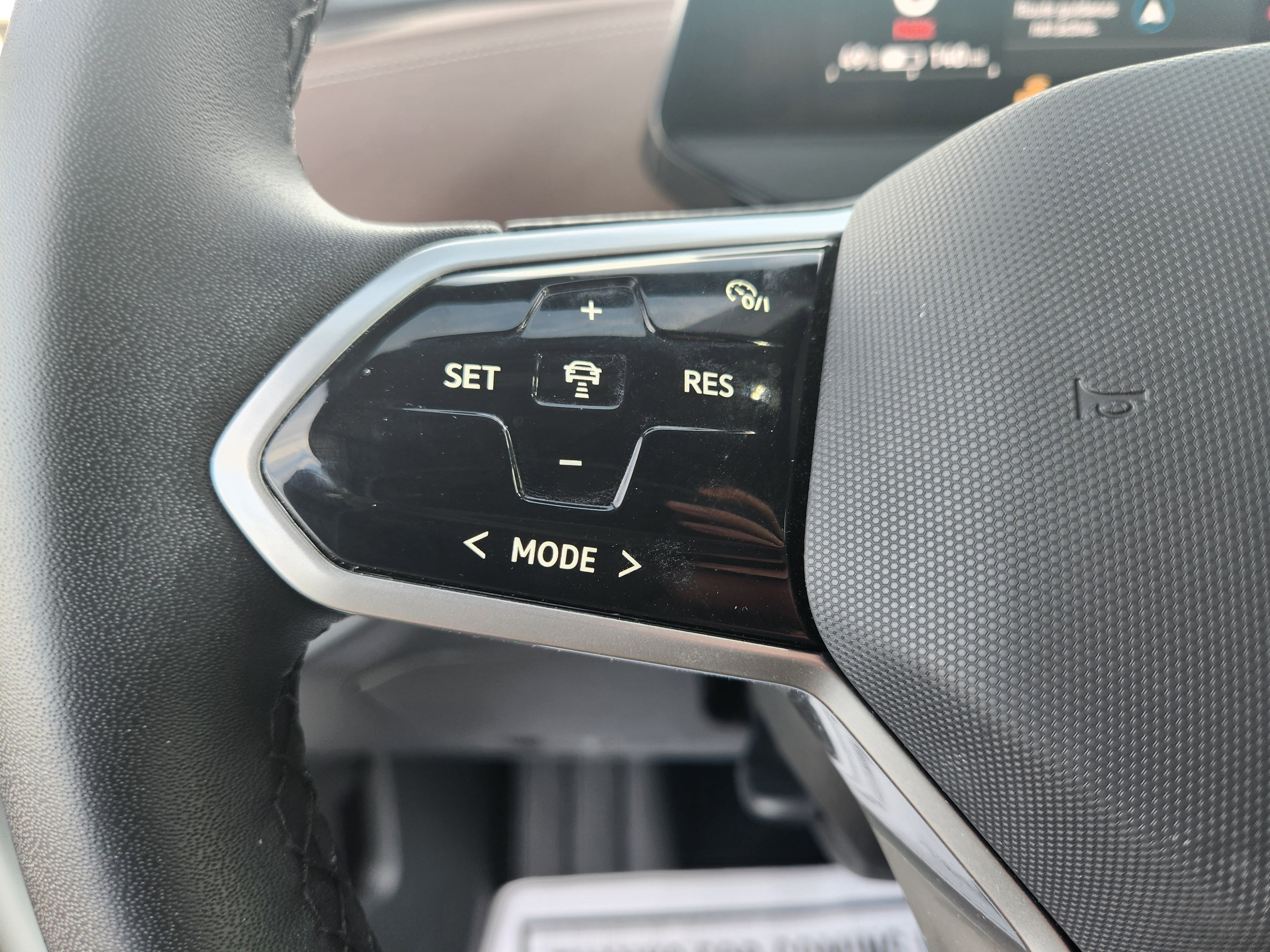 Certified 2023 Volkswagen ID.4 Pro image 16