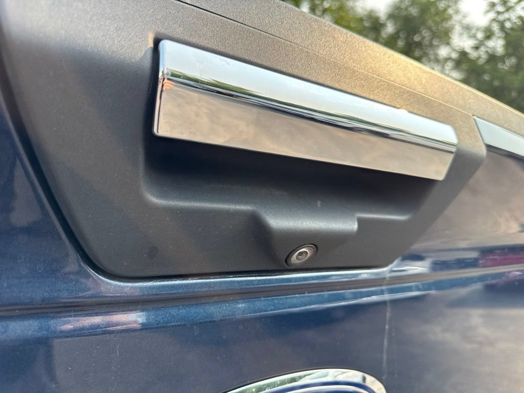 Used 2019 Ford F150 XLT w/ Equipment Group 302A Luxury AWD/4WD image 14
