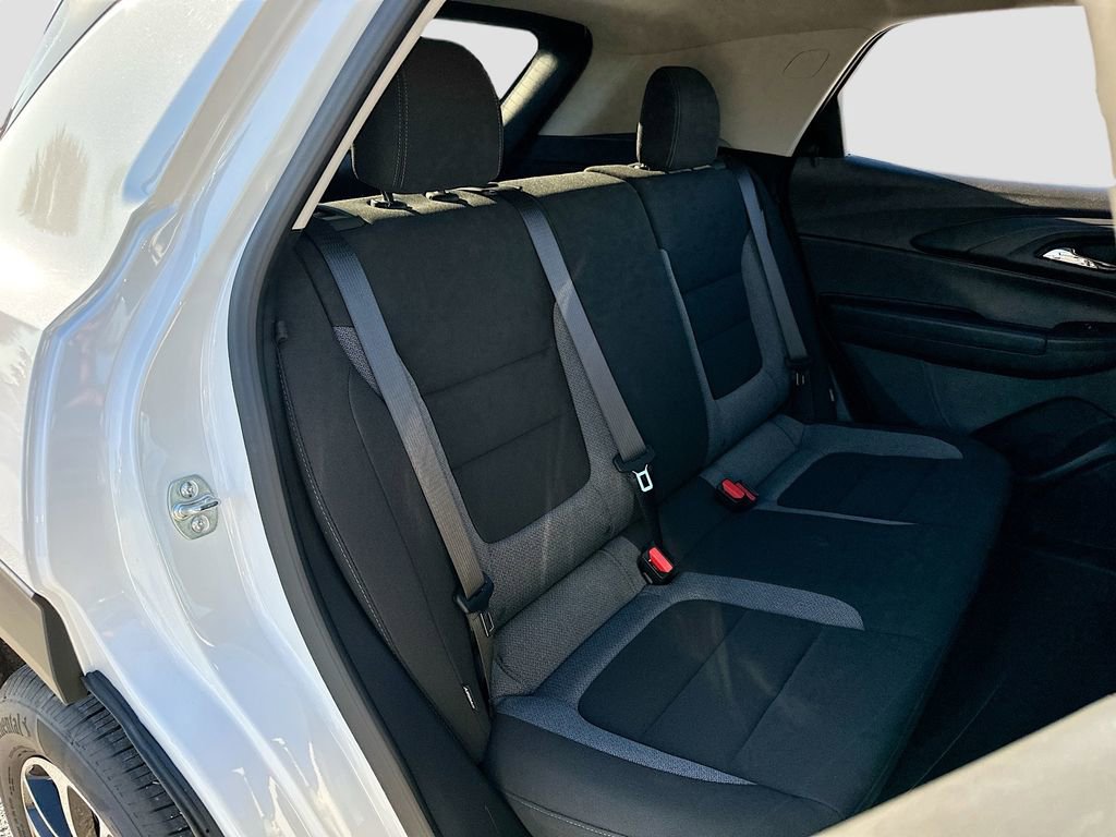 Used 2024 Chevrolet TrailBlazer LT w/ Driver Confidence Package image 24