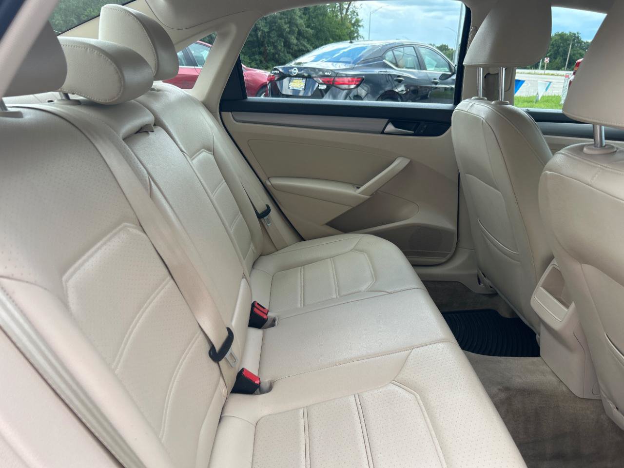 Used 2015 Volkswagen Passat 1.8T Limited Edition FWD image 22