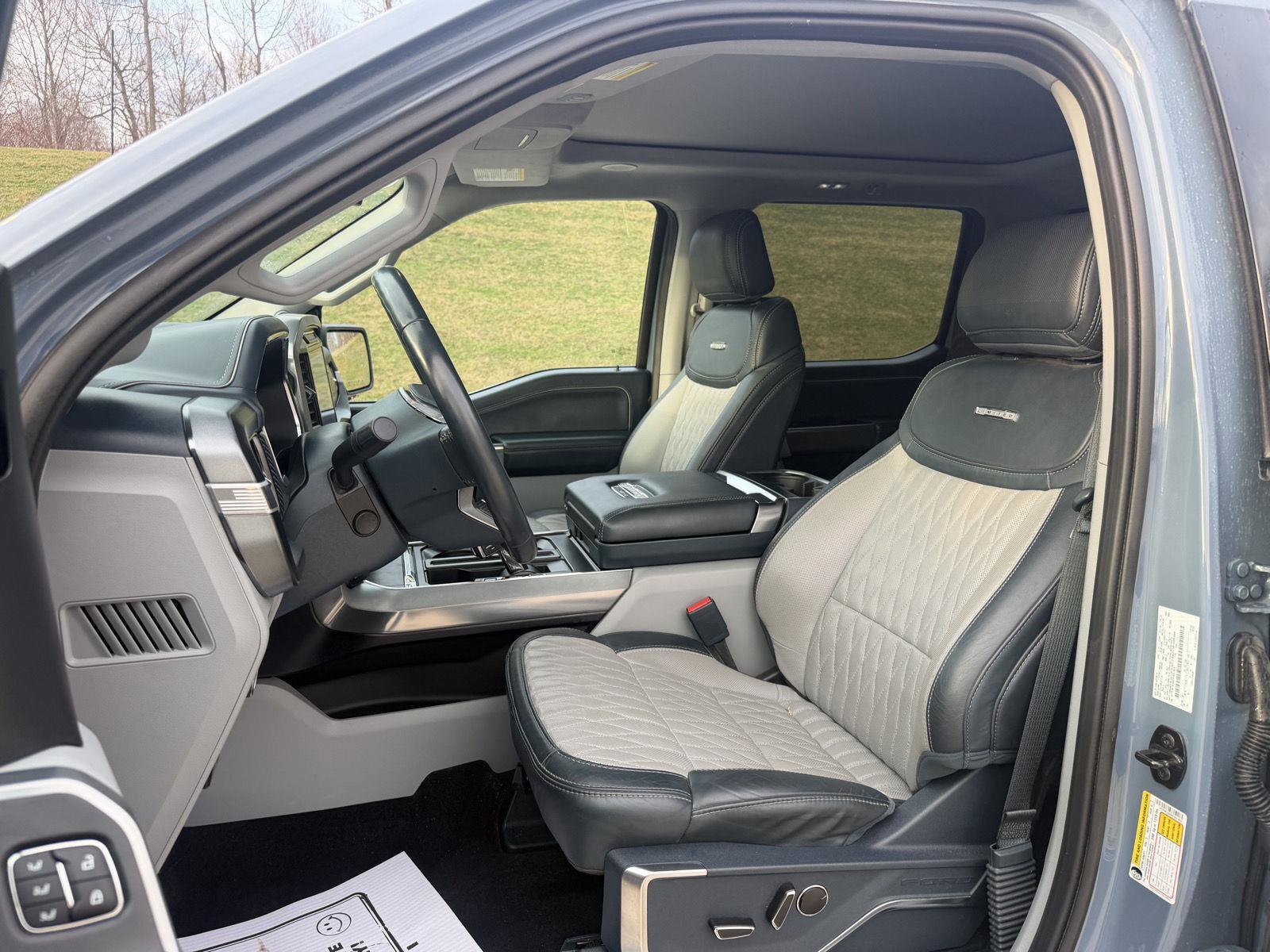 Used 2023 Ford F150 Limited image 17