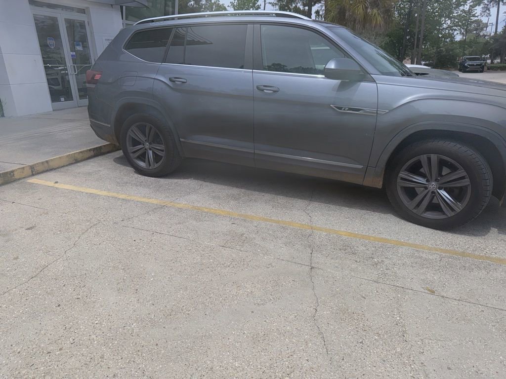 Used 2019 Volkswagen Atlas SE w/ Towing Package FWD image 4