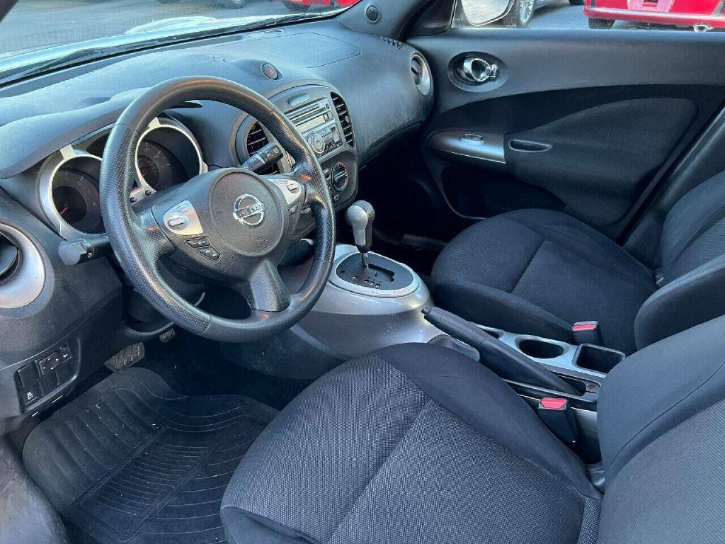 Used 2014 Nissan Juke S FWD image 21