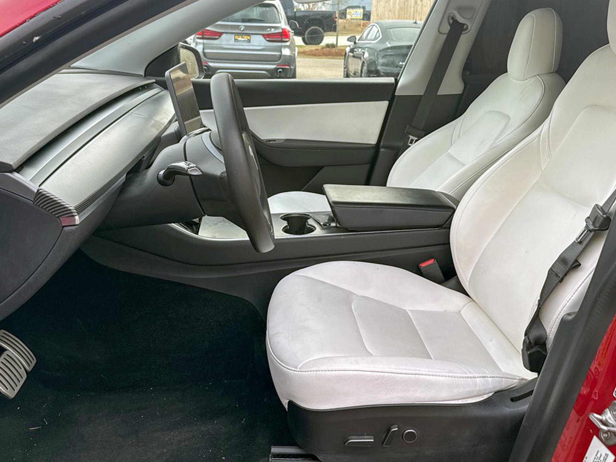 Used 2021 Tesla Model Y Performance image 24