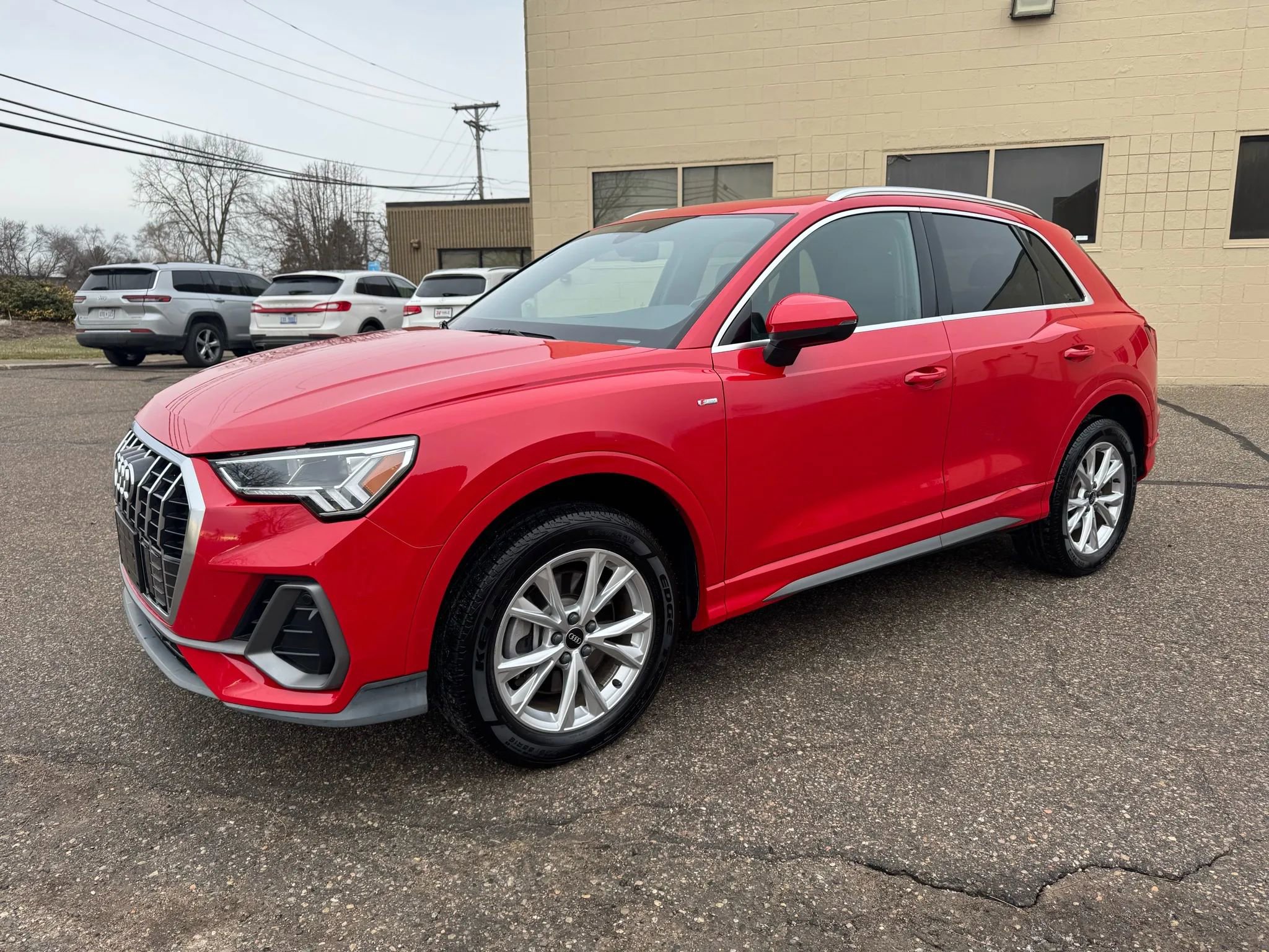 Used 2024 Audi Q3 2.0T Premium image 4