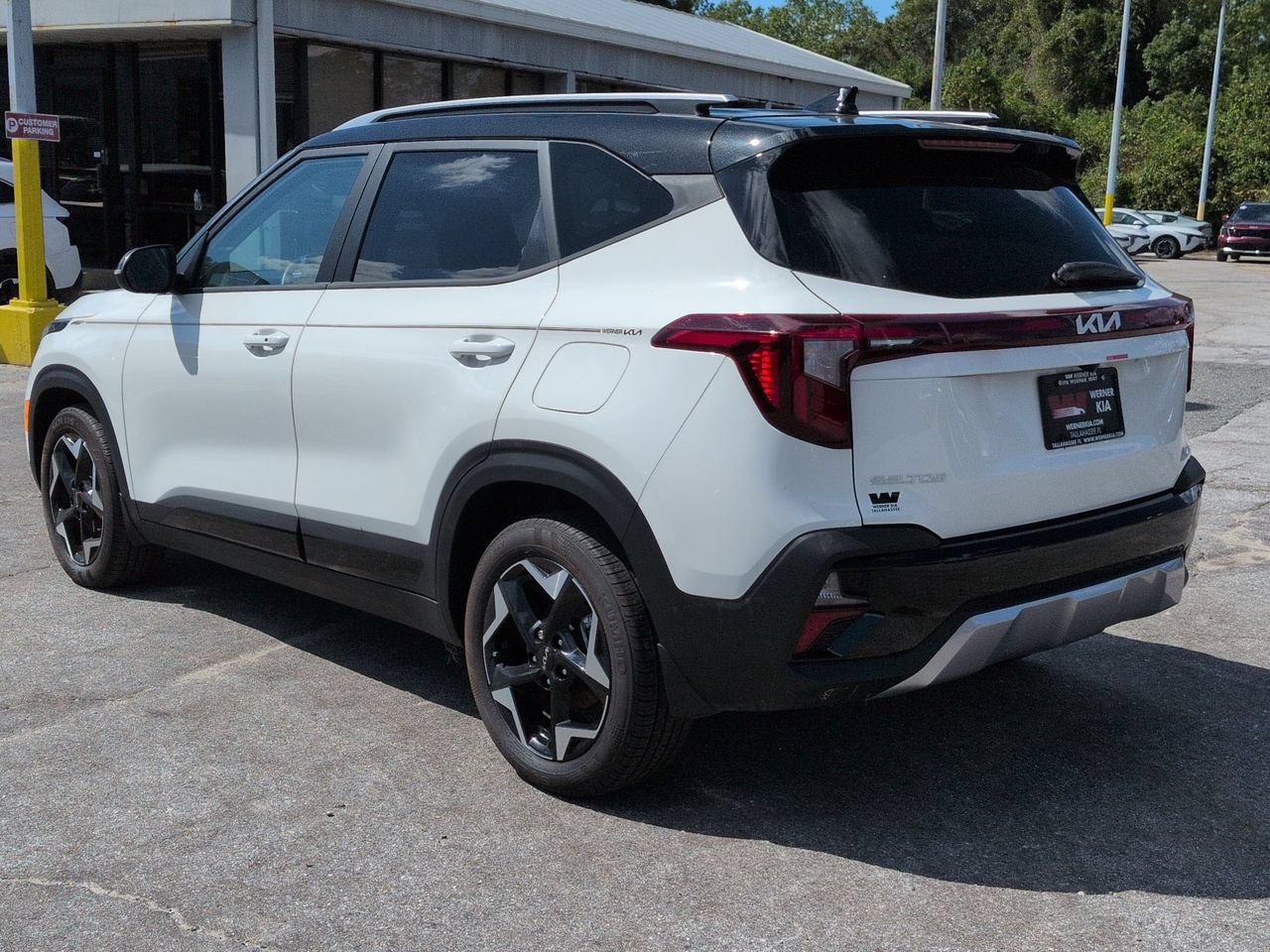Used 2025 Kia Seltos S FWD image 7