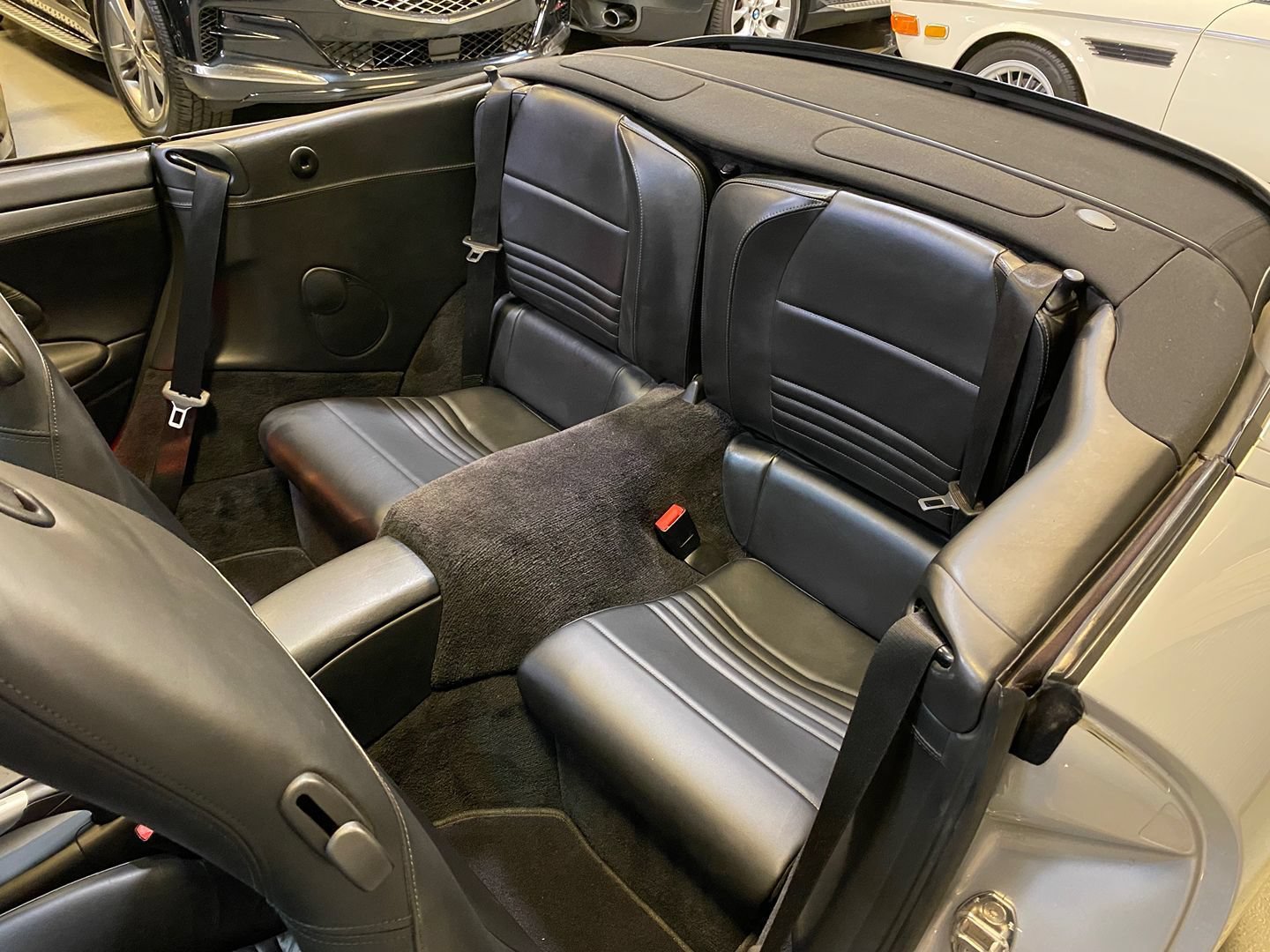 Used 2004 Porsche 911 Carrera RWD image 27