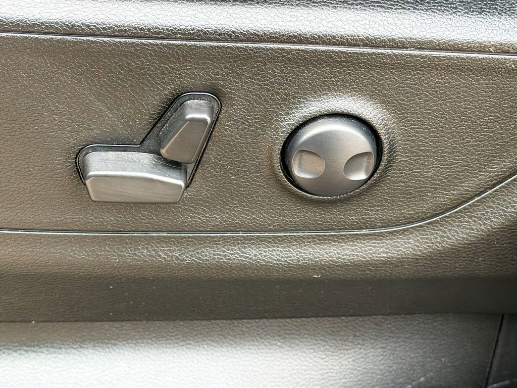 Used 2024 RAM 1500 Big Horn image 25