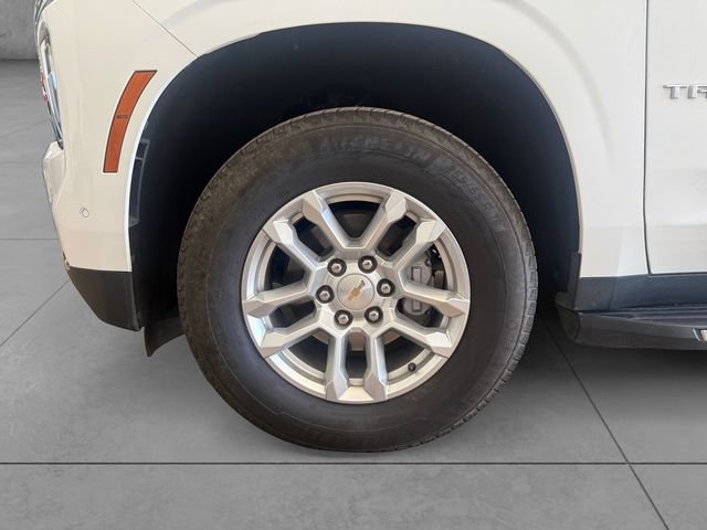 Certified 2025 Chevrolet Tahoe LT AWD/4WD image 9