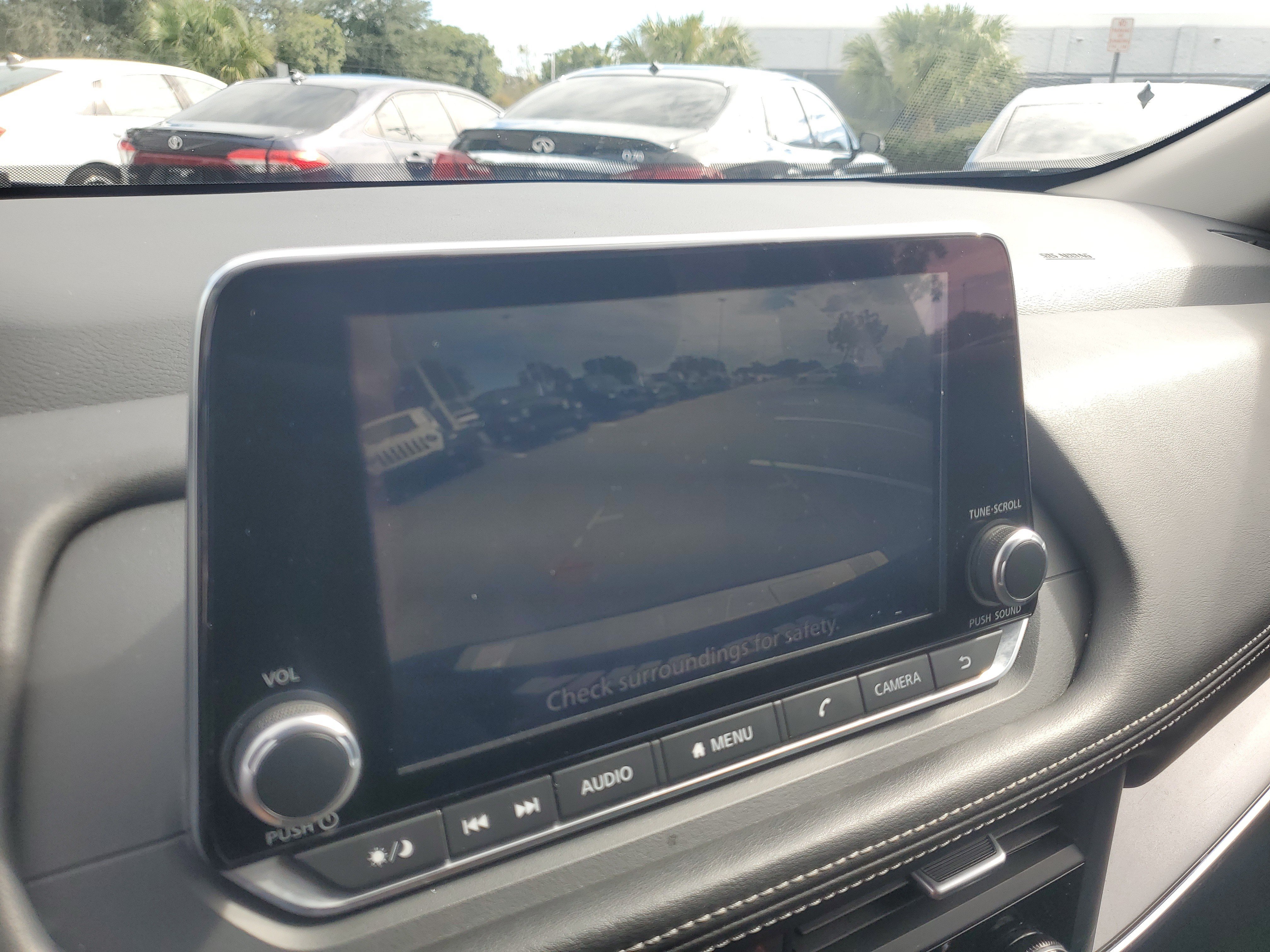 Used 2025 Nissan Rogue SV AWD/4WD image 21