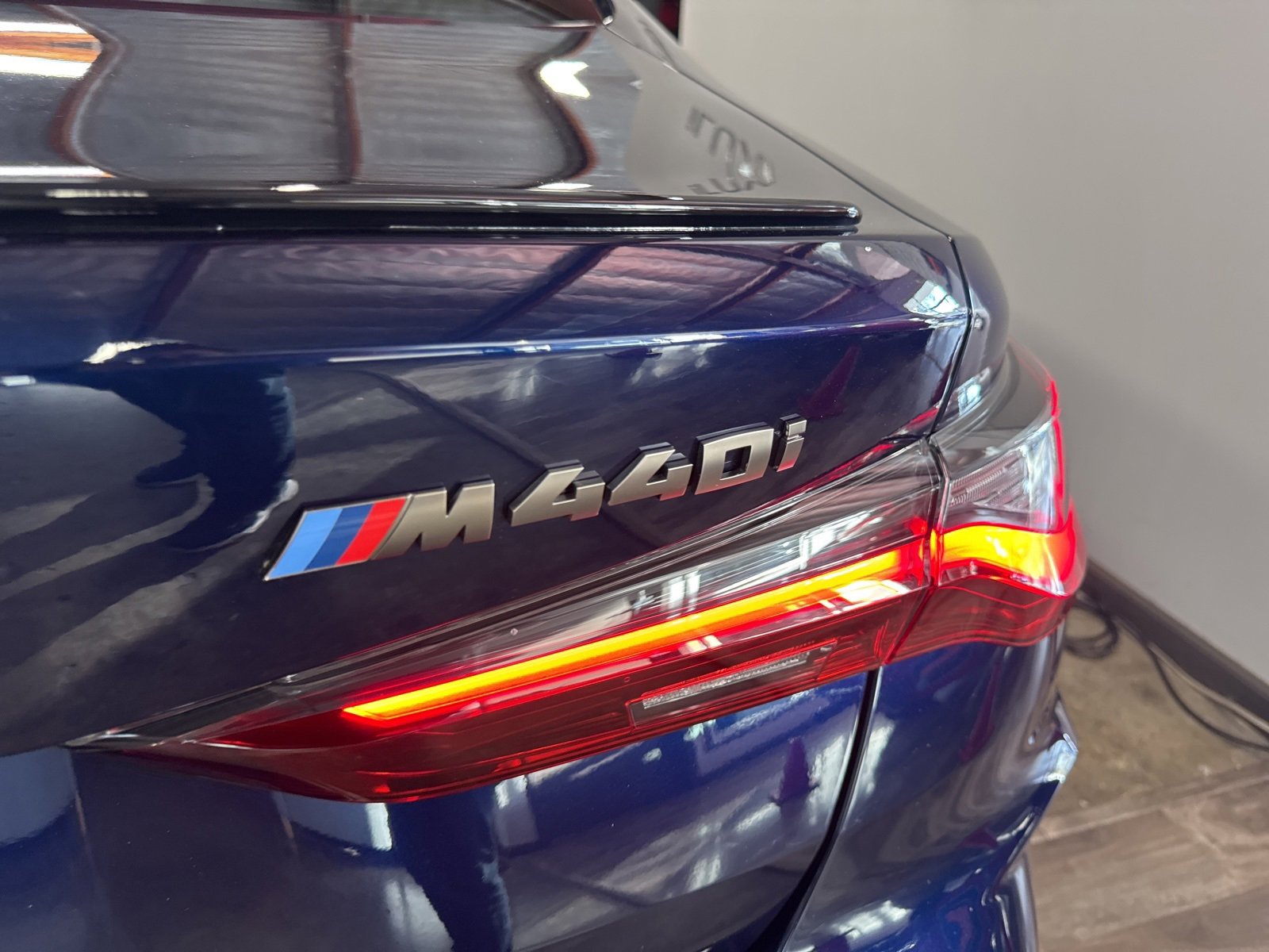 Used 2024 BMW M440i Coupe w/ Premium Package image 17