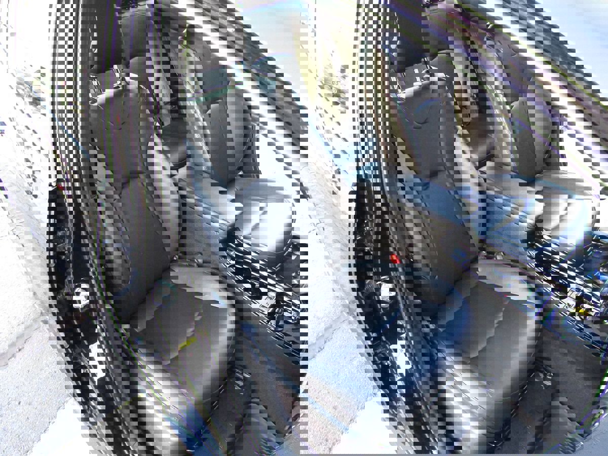 Used 2021 Toyota Prius XLE image 31