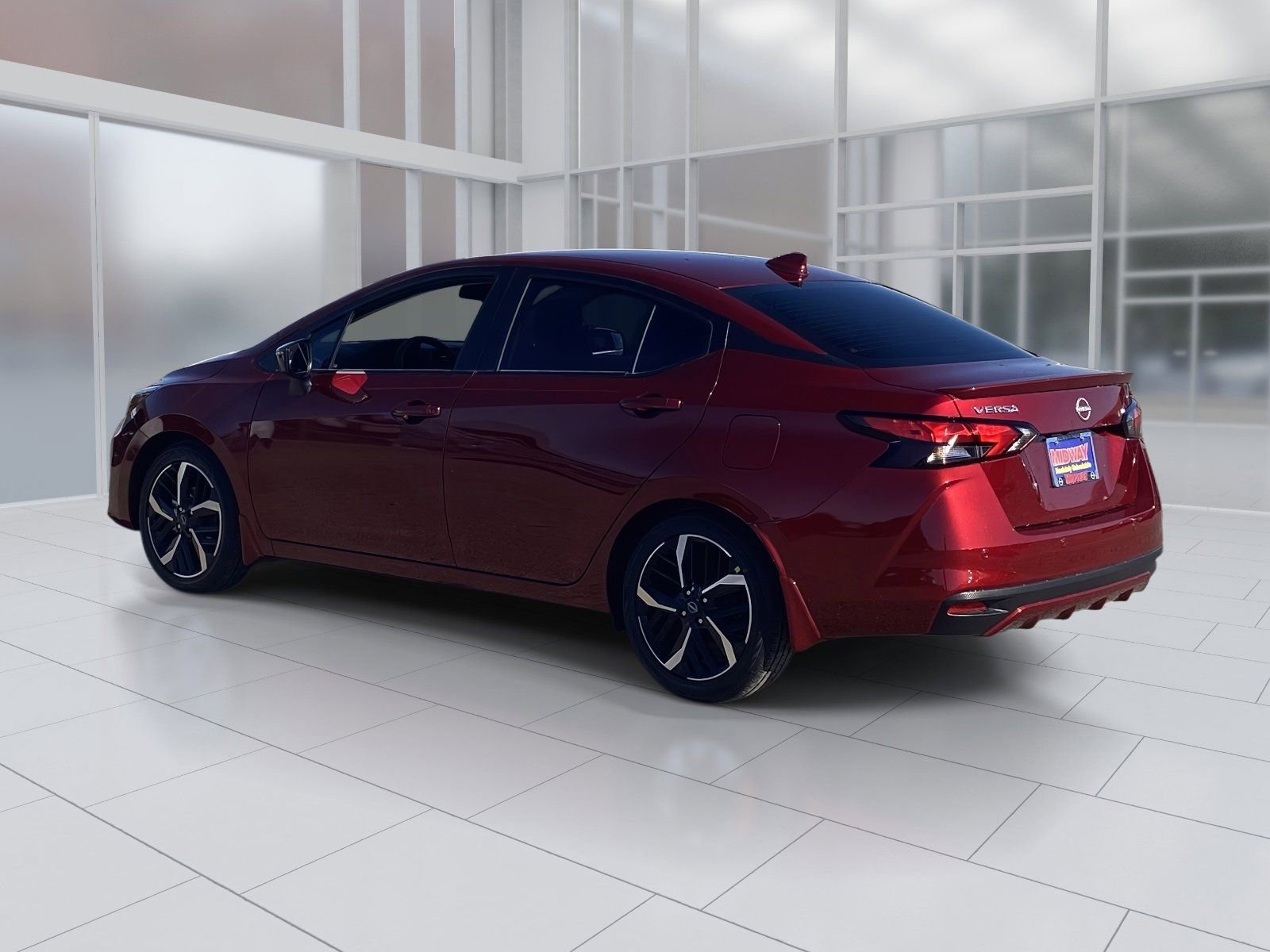 New 2025 Nissan Versa SR w/ Trunk Package image 4