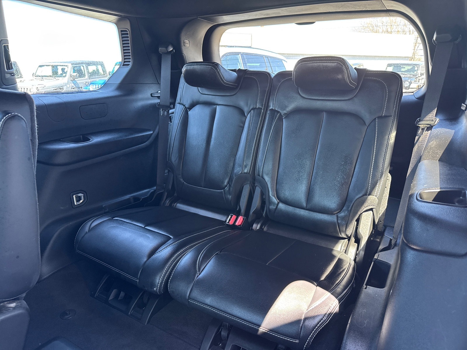 Used 2025 Jeep Grand Cherokee L Laredo AWD/4WD image 5