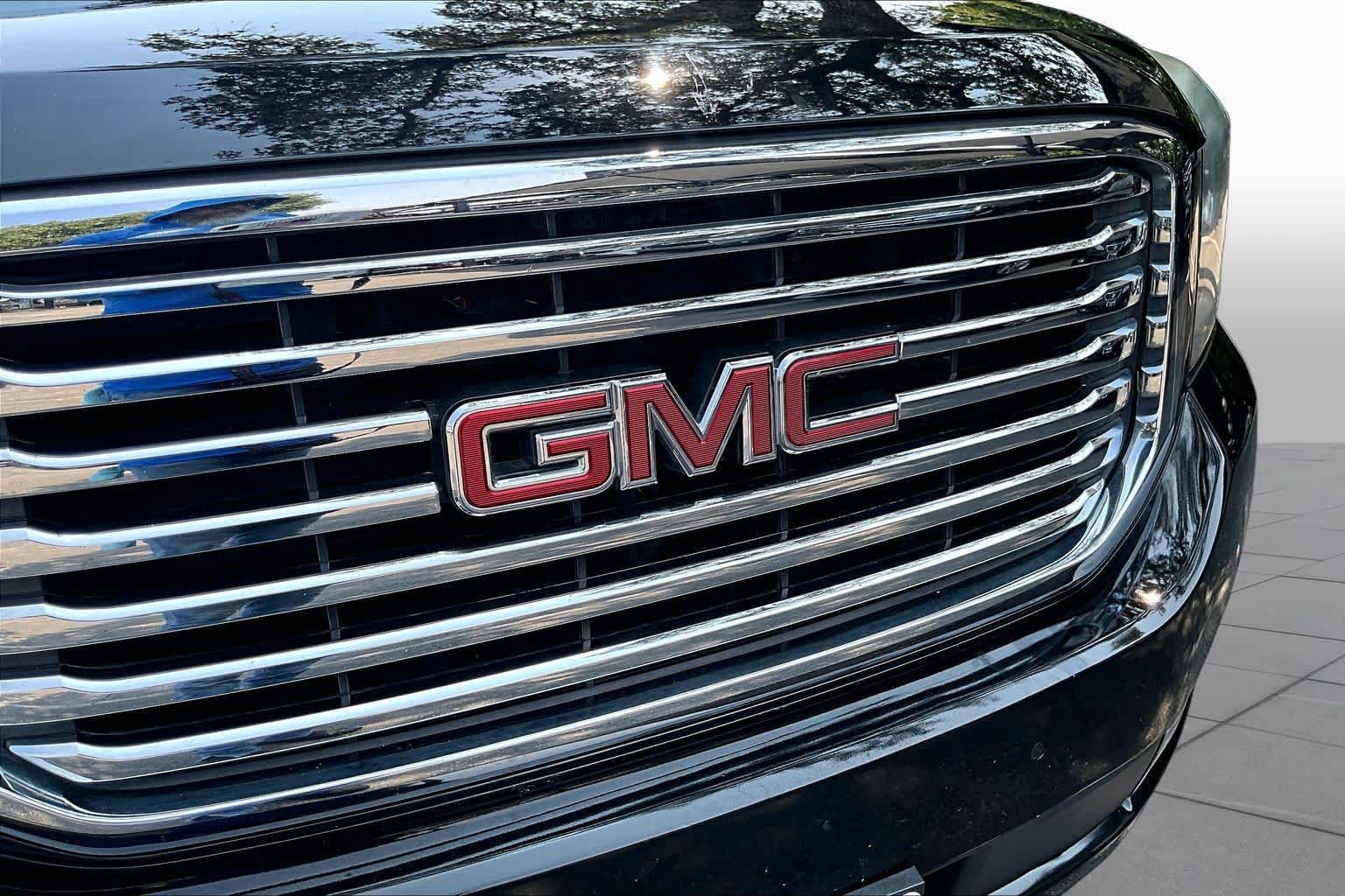 Used 2019 GMC Yukon XL SLT w/ Premium Edition RWD image 32