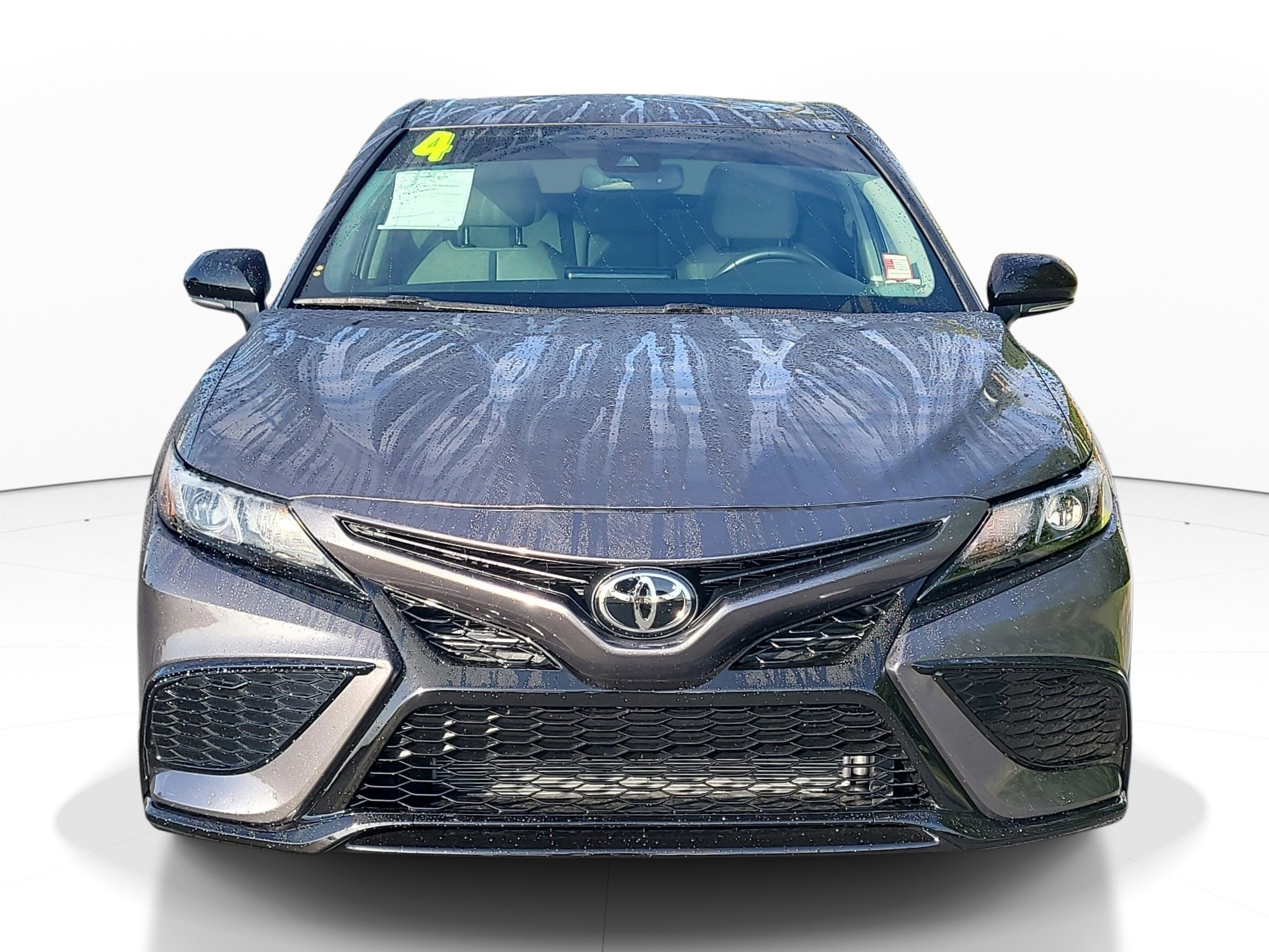 Used 2024 Toyota Camry SE w/ Convenience Package image 2