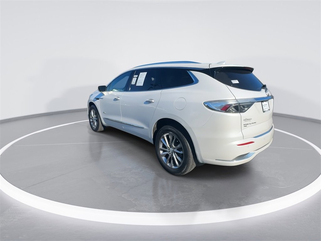 Used 2022 Buick Enclave Avenir image 6