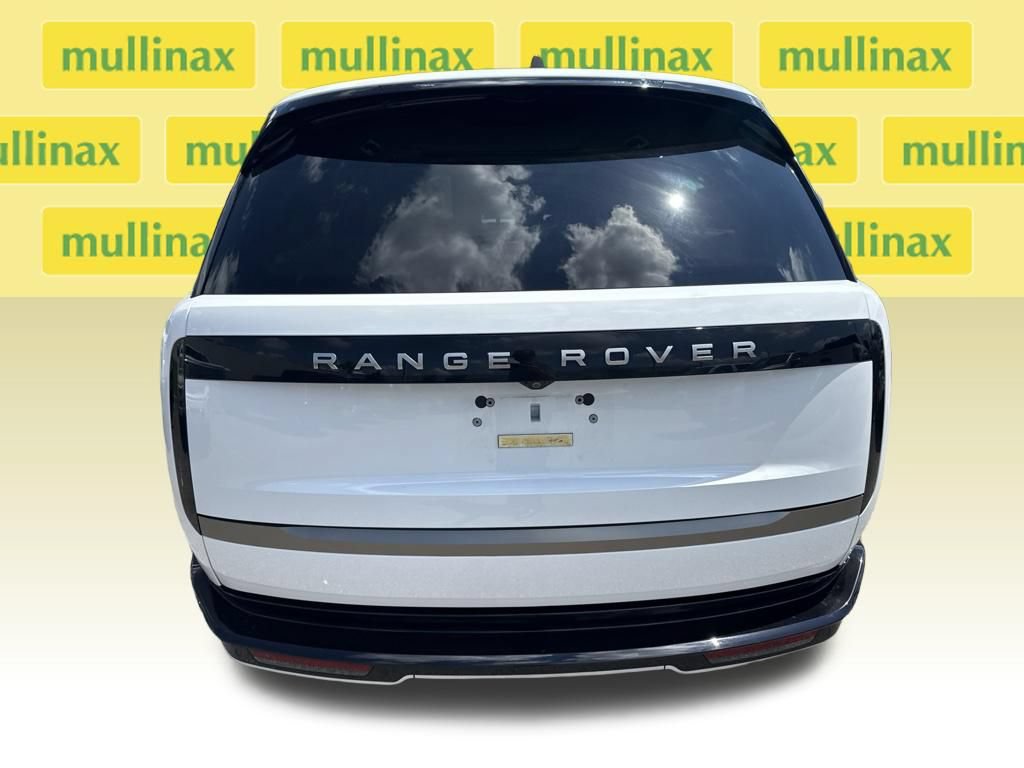 Used 2025 Land Rover Range Rover Long Wheelbase SE AWD/4WD image 6