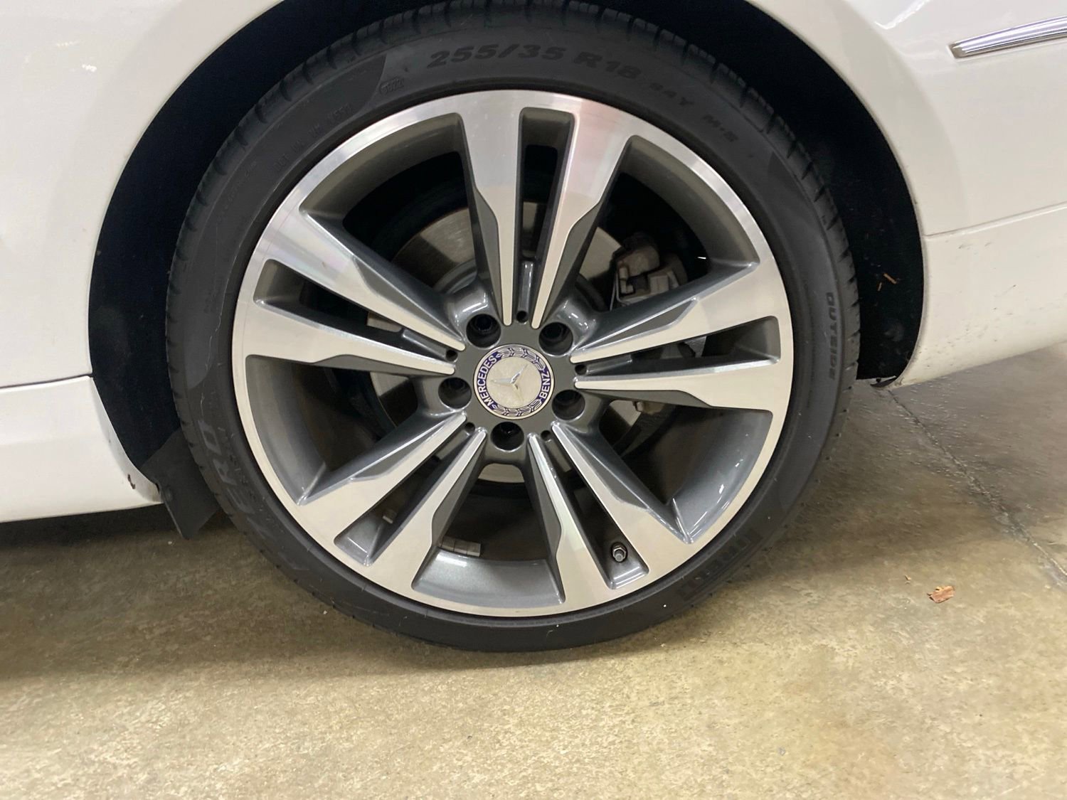 Used 2016 Mercedes-Benz E 400 Coupe image 5